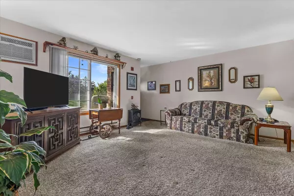 S75W16788 Jacob Unit 12, Muskego, WI 53150