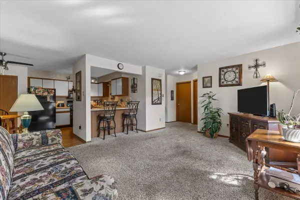 S75W16788 Jacob Unit 12, Muskego, WI 53150