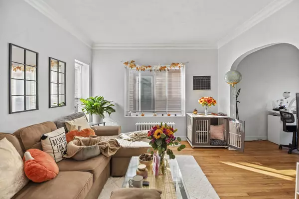 2237 N Hubbard, Milwaukee, WI 53212