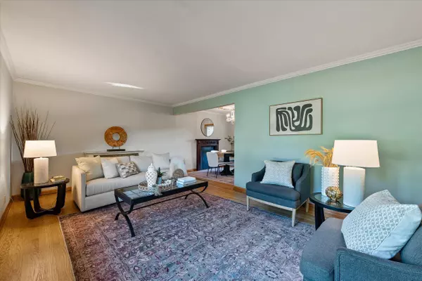 6101 N Alberta, Glendale, WI 53217