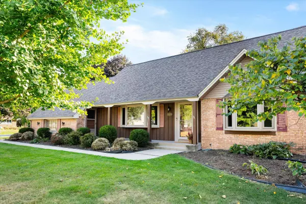 6101 N Alberta, Glendale, WI 53217