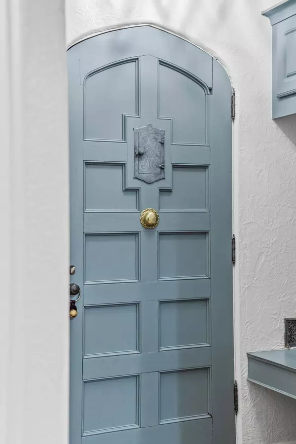 324 E Lexington, Whitefish Bay, WI 53217