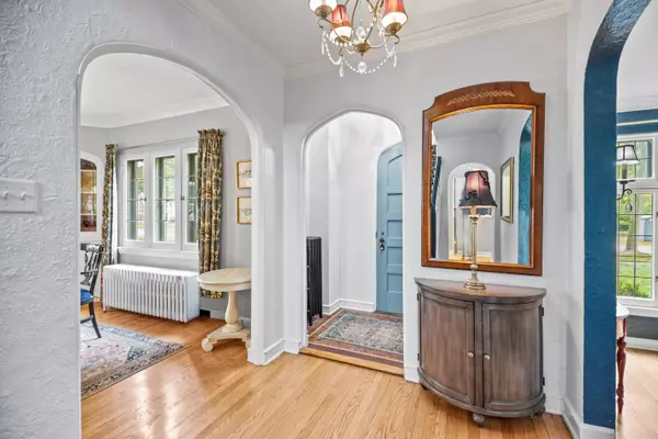 324 E Lexington, Whitefish Bay, WI 53217