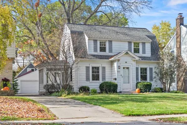 5039 N Woodruff, Whitefish Bay, WI 53217