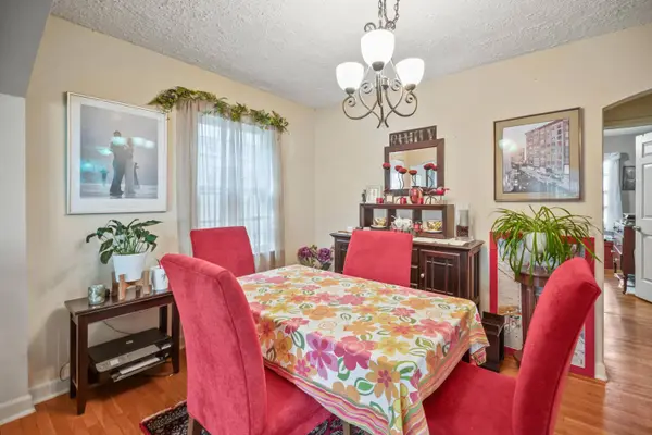 1700 E Menlo Unit 1702, Shorewood, WI 53211