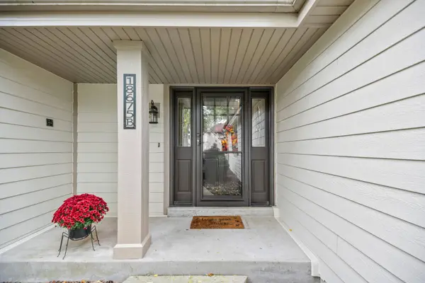 18675 St Andrew Unit B, Brookfield, WI 53045