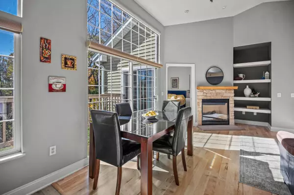 8485 S Ashbury Unit 202, Oak Creek, WI 53154