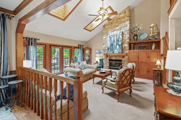 18675 St Andrew Unit B, Brookfield, WI 53045