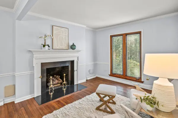 1030 W Ravine, Bayside, WI 53217