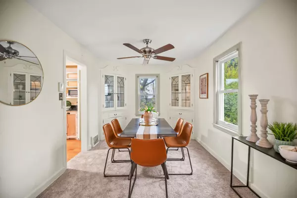 4941 N Hollywood, Whitefish Bay, WI 53217