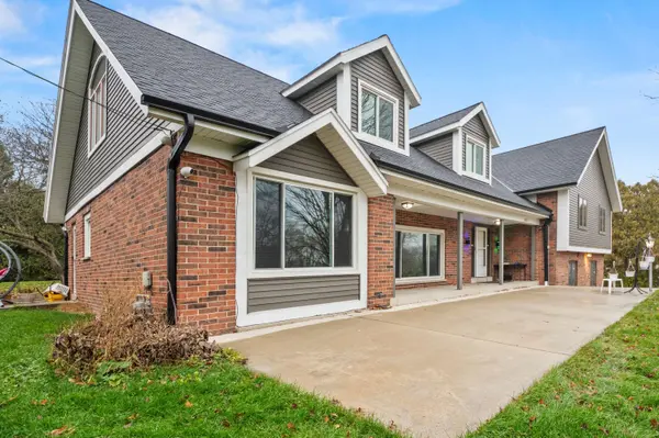 2003 S Valley Spring, New Berlin, WI 53151