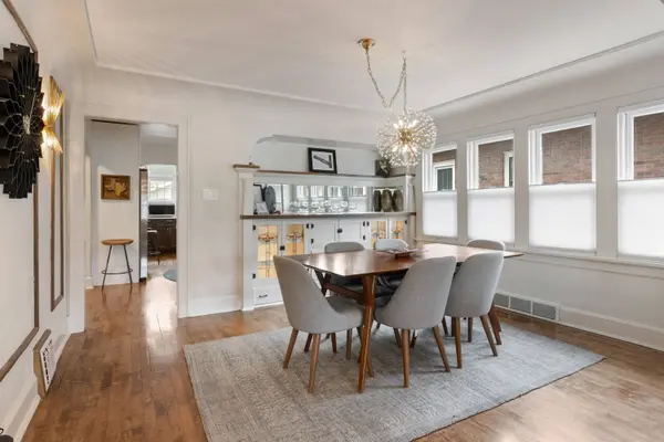 3332 S Kinnickinnic, Milwaukee, WI 53207