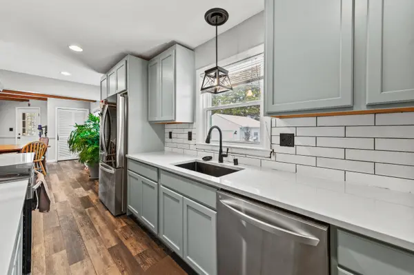 412 E Spooner, Fox Point, WI 53217