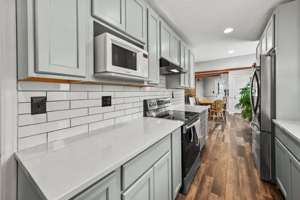 412 E Spooner, Fox Point, WI 53217