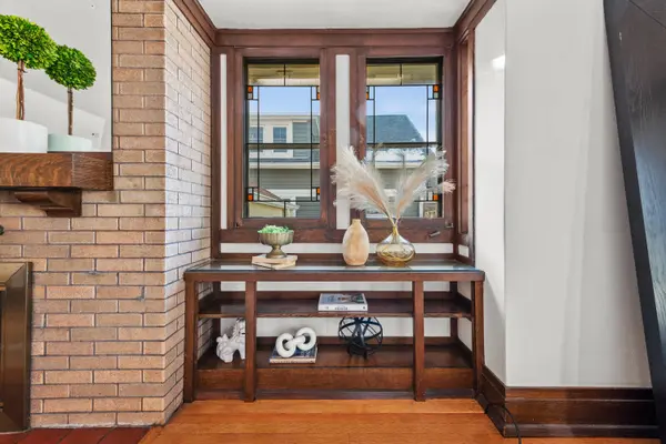 2014 N 83rd, Wauwatosa, WI 53213