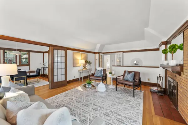 2014 N 83rd, Wauwatosa, WI 53213