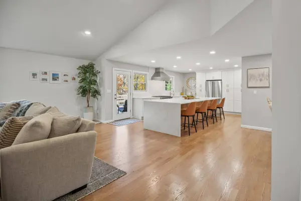 279 High Forest, Grafton, WI 53012