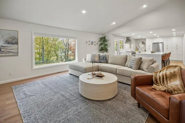 279 High Forest, Grafton, WI 53012