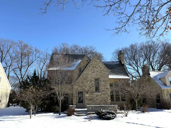 2544 N 91st, Wauwatosa, WI 53226