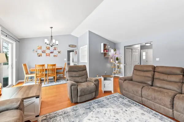 534 Woodridge, Grafton, WI 53024