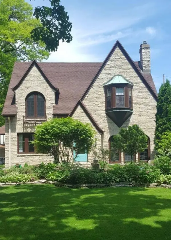 740 E Lexington, Whitefish Bay, WI 53217