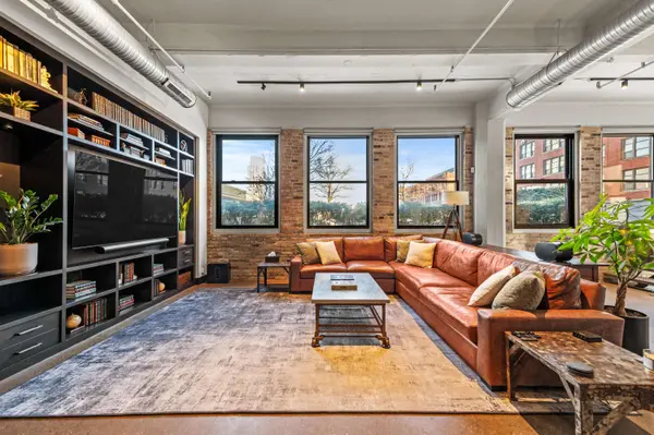 400 N Broadway Unit 301, Milwaukee, WI 53202