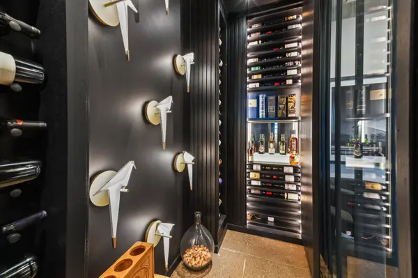 400 N Broadway Unit 301, Milwaukee, WI 53202