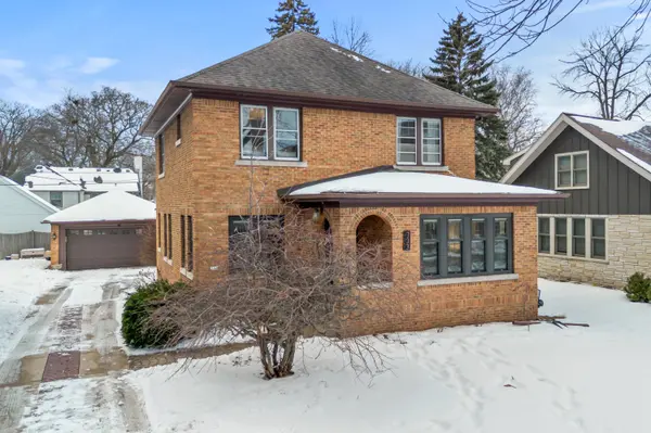 333 E Day, Whitefish Bay, WI 53217
