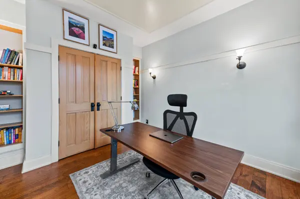 2555 N Pierce, Milwaukee, WI 53212