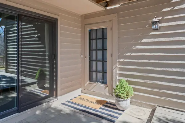 N80W13519 River Park Unit 44D, Menomonee Falls, WI 53051