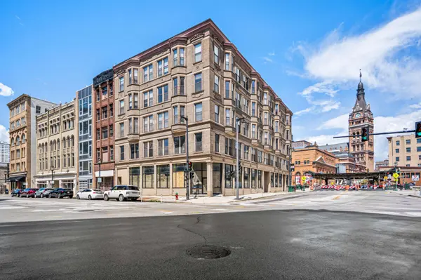 108 W Wells Unit 4D, Milwaukee, WI 53203