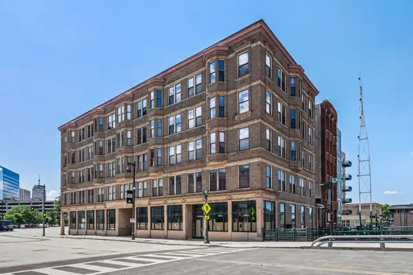 108 W Wells Unit 4D, Milwaukee, WI 53203