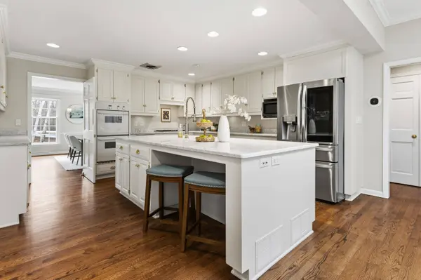 1260 E Dean, Fox Point, WI 53217