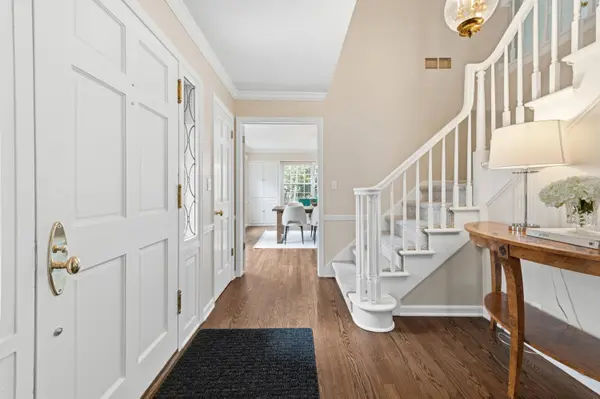 1260 E Dean, Fox Point, WI 53217