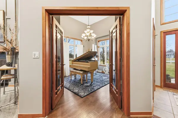 W360N7572 Thomas, Oconomowoc, WI 53066