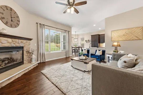 1909 Foxcroft, Waukesha, WI 53189