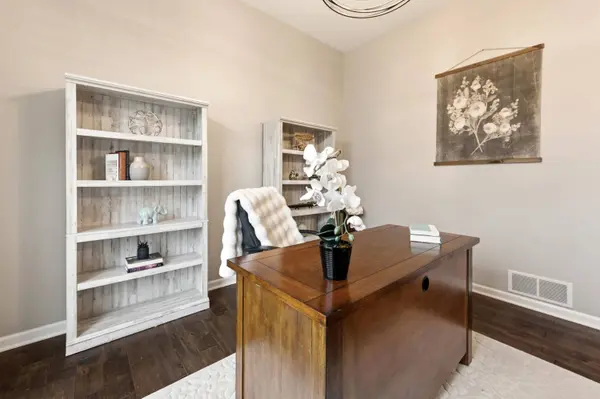 1909 Foxcroft, Waukesha, WI 53189