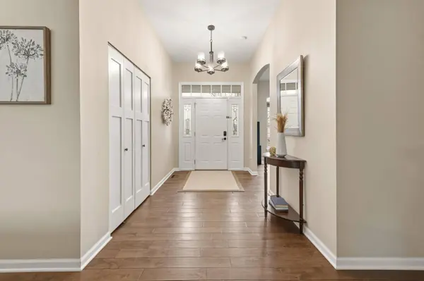 1909 Foxcroft, Waukesha, WI 53189