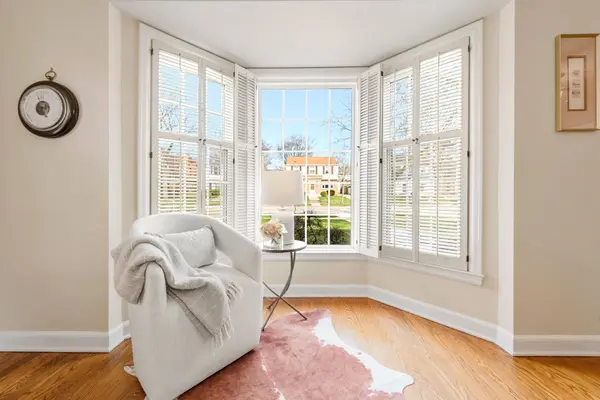 4855 N Ardmore, Whitefish Bay, WI 53217