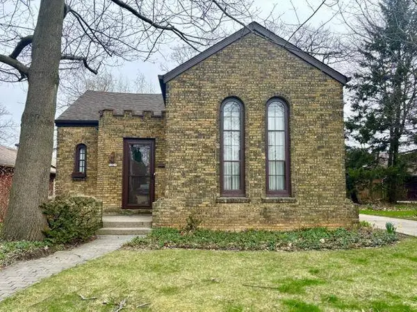 1225 E Townsend, Milwaukee, WI 53212