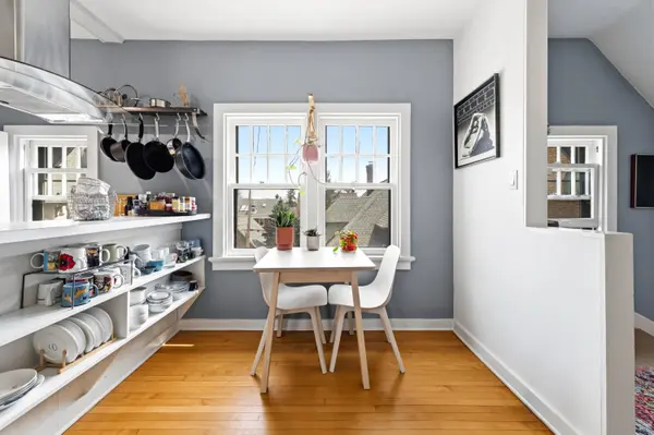 2666 N Hackett, Milwaukee, WI 53211