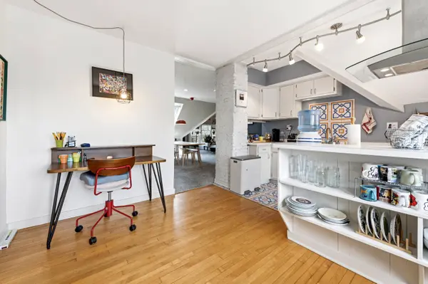 2666 N Hackett, Milwaukee, WI 53211