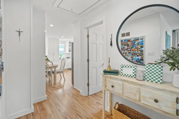 4864 N Mohawk, Glendale, WI 53217