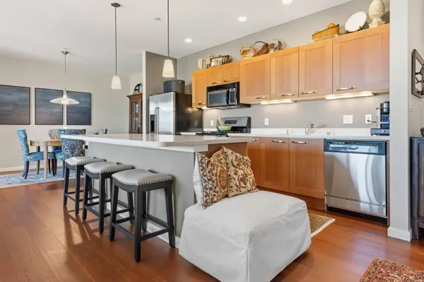 1522 N Prospect Unit 1704, Milwaukee, WI 53202