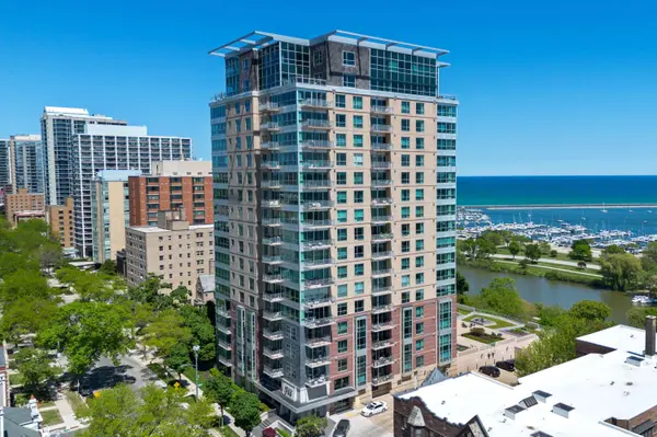 1522 N Prospect Unit 1704, Milwaukee, WI 53202