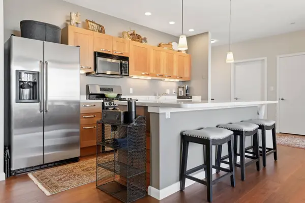 1522 N Prospect Unit 1704, Milwaukee, WI 53202