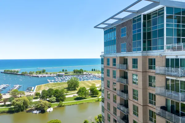 1522 N Prospect Unit 1704, Milwaukee, WI 53202
