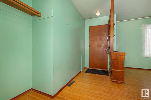 Edmonton, AB T5L 4C2