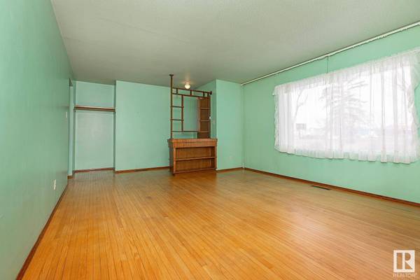 Edmonton, AB T5L 4C2