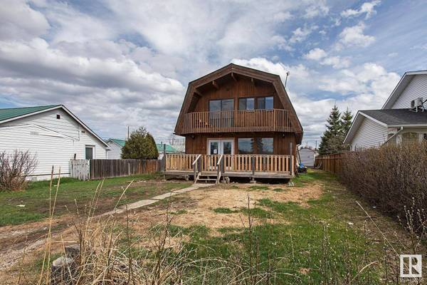 4915 53 ST, Entwistle, AB T0E 0S0